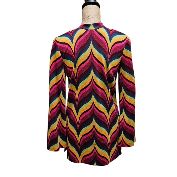 Trina Turk NWOT Sweater Vibrant Chevron Print Criss Cross Design Size M - Picture 5 of 14